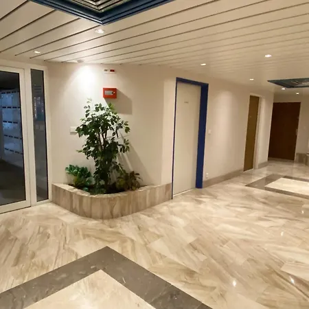 T3 Lumineux Avec Balcon, Garage Et Wi-fi - Et Commerces A Proximite - Fr-1-92-561 Apartment Les Sables-d'Olonne