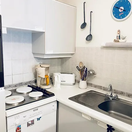 Apartment T3 Lumineux Avec Balcon, Garage Et Wi-fi - Et Commerces A Proximite - Fr-1-92-561