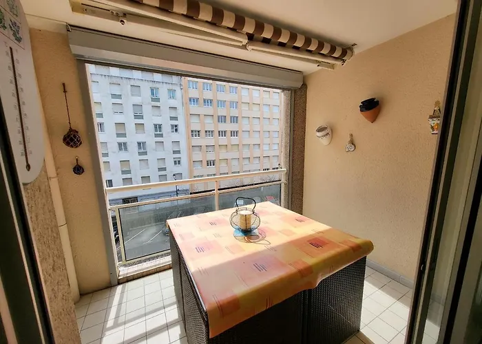 T3 Lumineux Avec Balcon, Garage Et Wi-fi - Et Commerces A Proximite - Fr-1-92-561 *